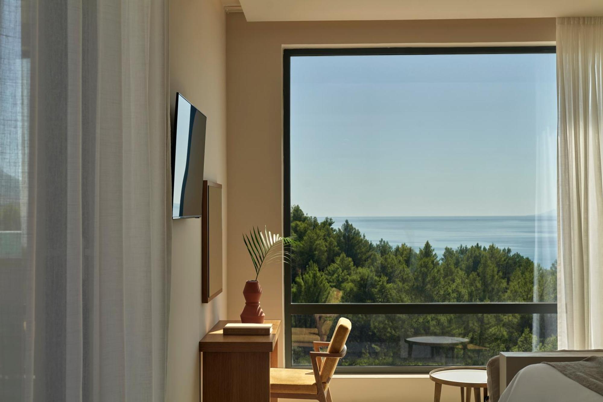Celestial All Suites Afrato Екстер'єр фото